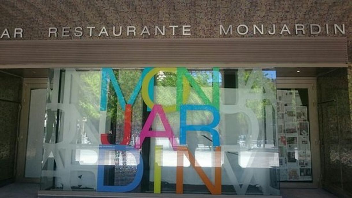 Restaurants BAR RESTAURANTE MONJARDIN