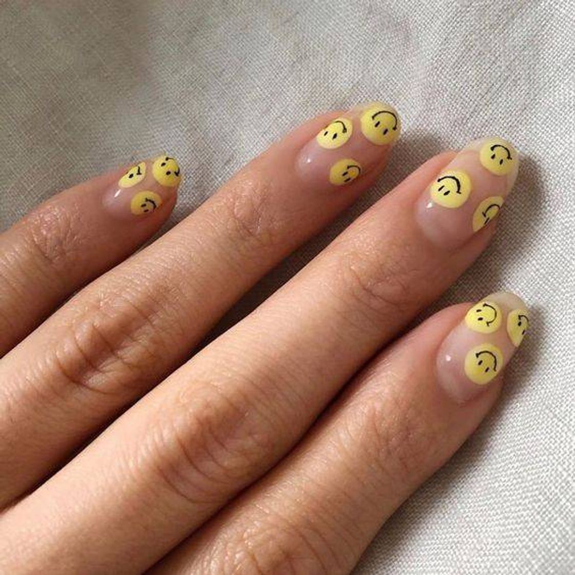 Social nail art