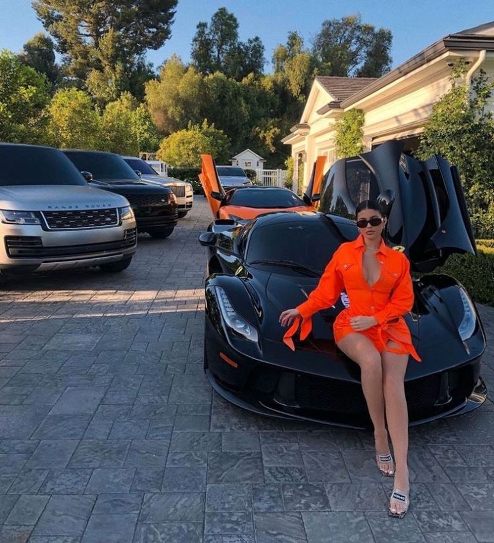 Moda Car + Kylie 