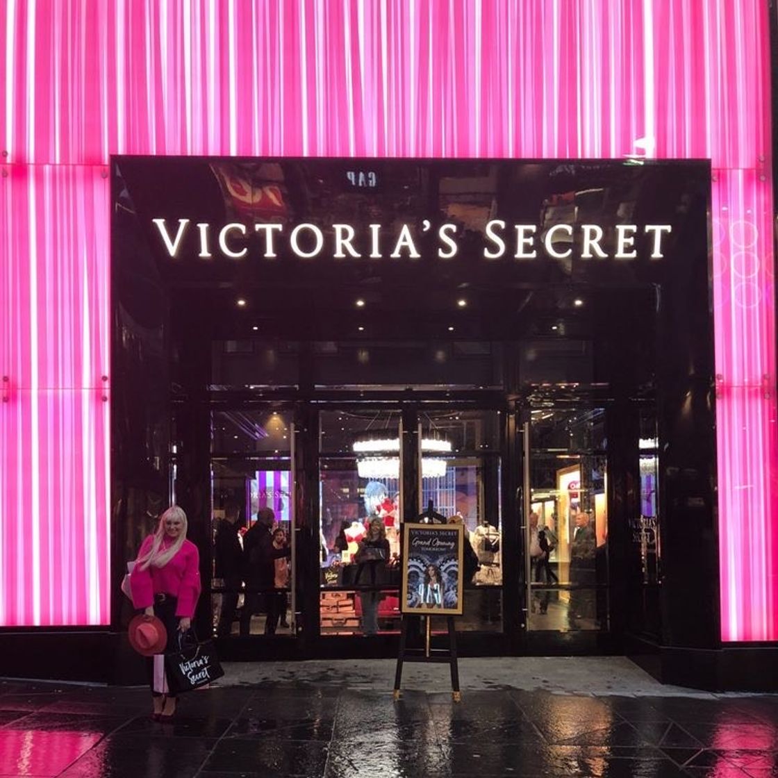 Place Victoria's Secret