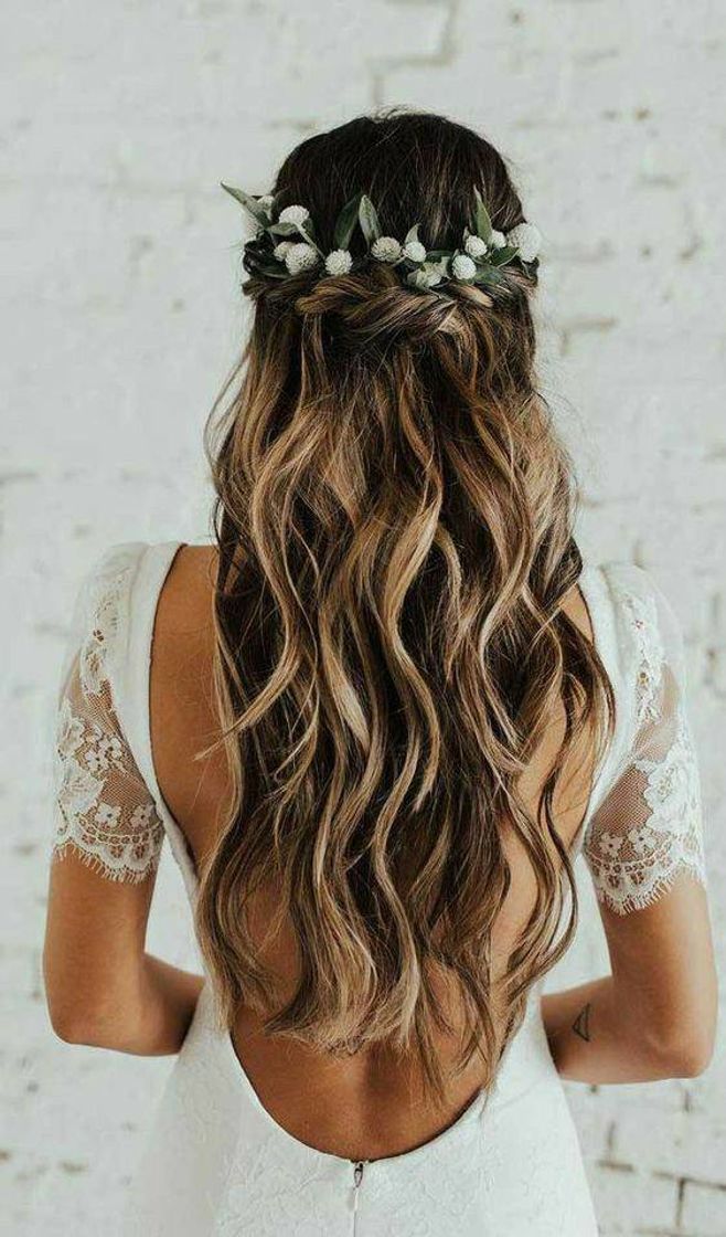 Moda Penteado para noivas 💖