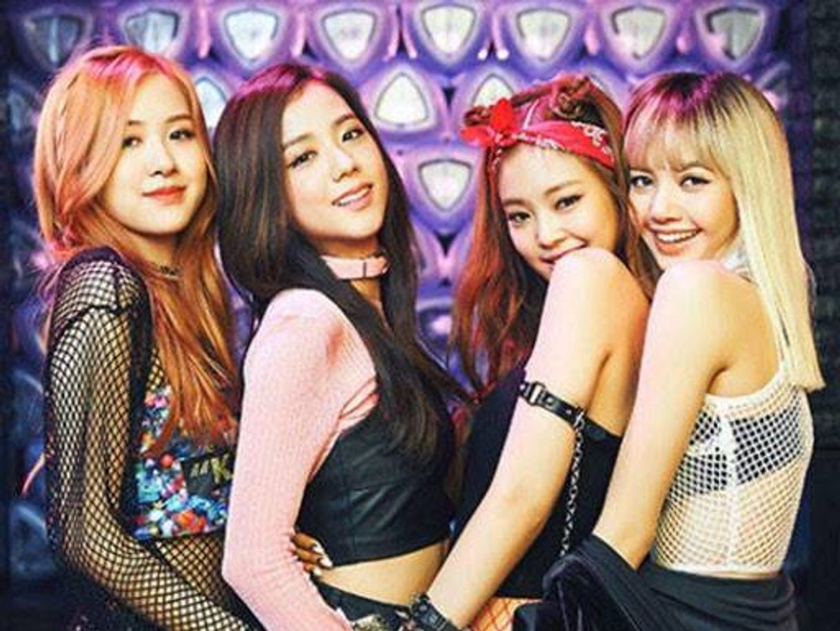 Music BOOMBAYAH