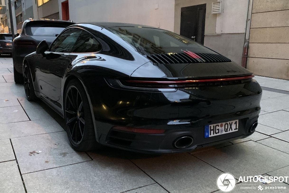 Fashion Porsche 992 Carrera 2020