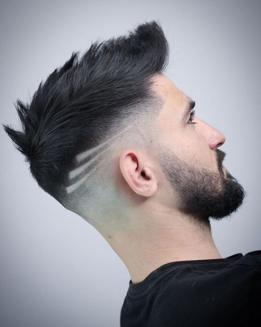 Moda Corte mid fade com detalhe simples