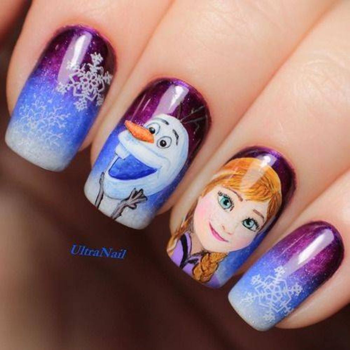 Fashion Unhas frozen ☁️💦👑👑 