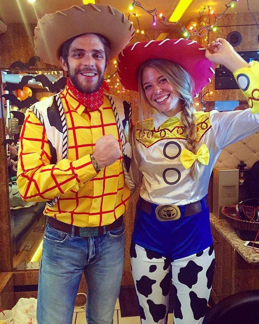 Social Casal fantasiado