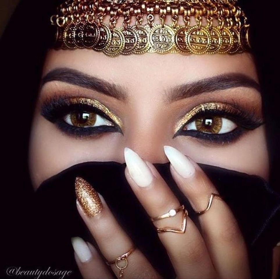 Fashion Arabic makeup