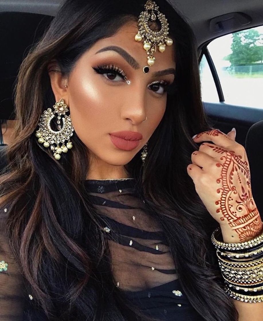 Fashion Arabic girl