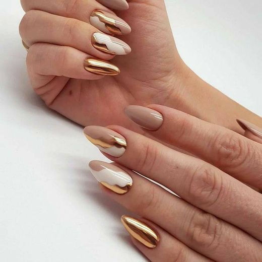 Nail gold 💛