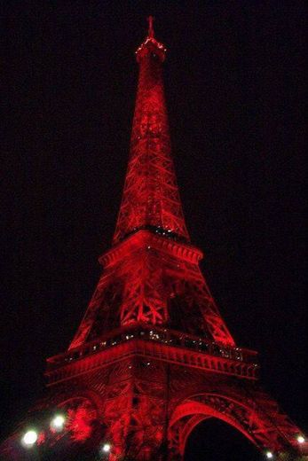 Paris red