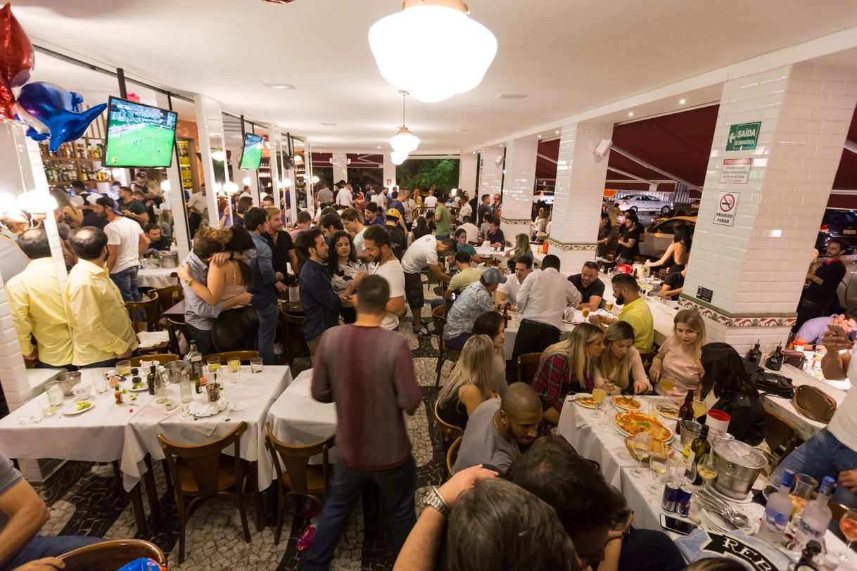 Lugar Esquina Mercatto - Frutos do Mar , Comida de Boteco , Cerveja Gelada , Bar de Mulheres Bonitas , Melhor Bar , Setor Bueno - Goiânia