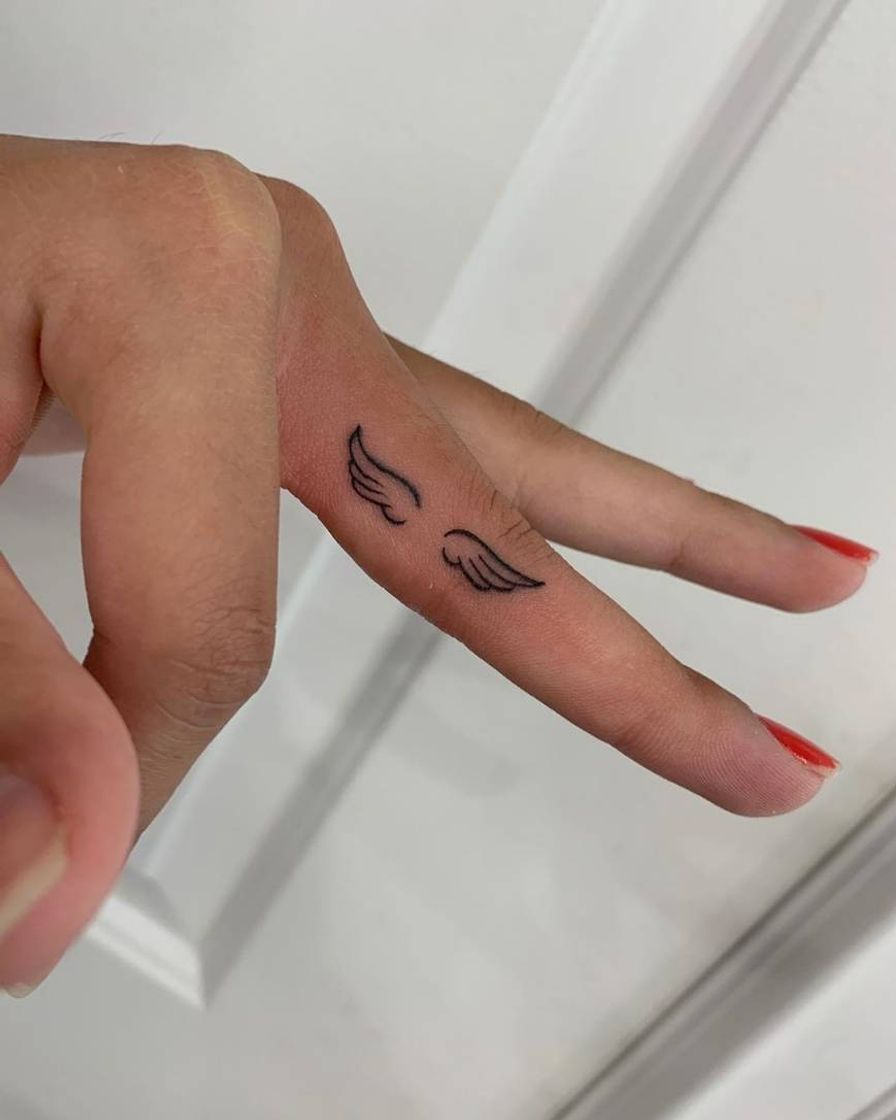 Moda Tatuagem asas minimalista