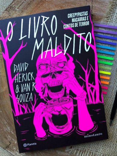 Livro "O livro maldito"