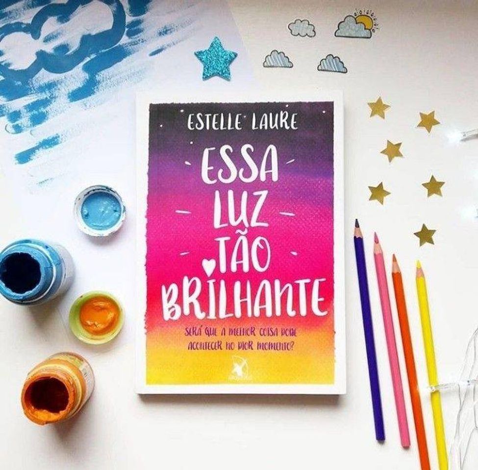 Moda Livro "Essa luz tão brilhante"