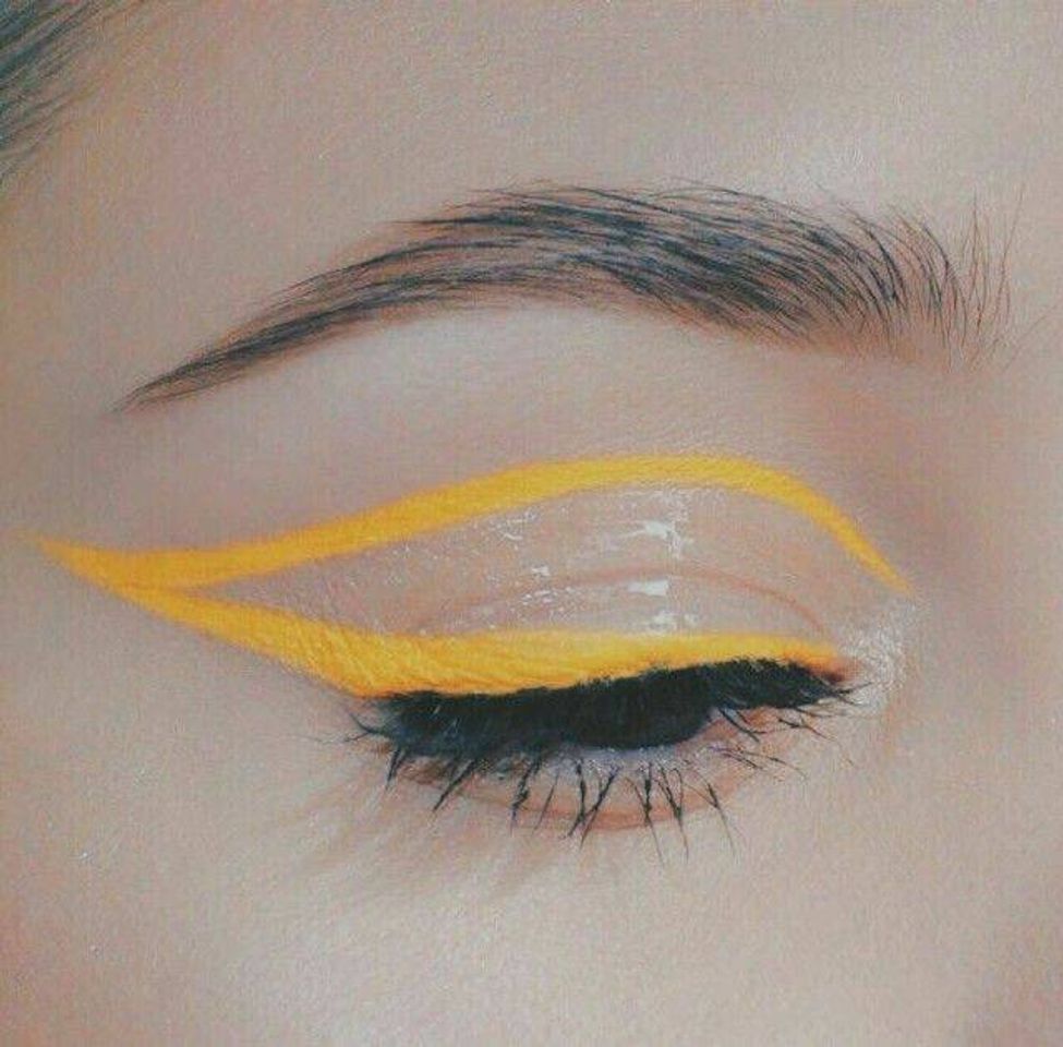 Fashion Yellow eyeliner