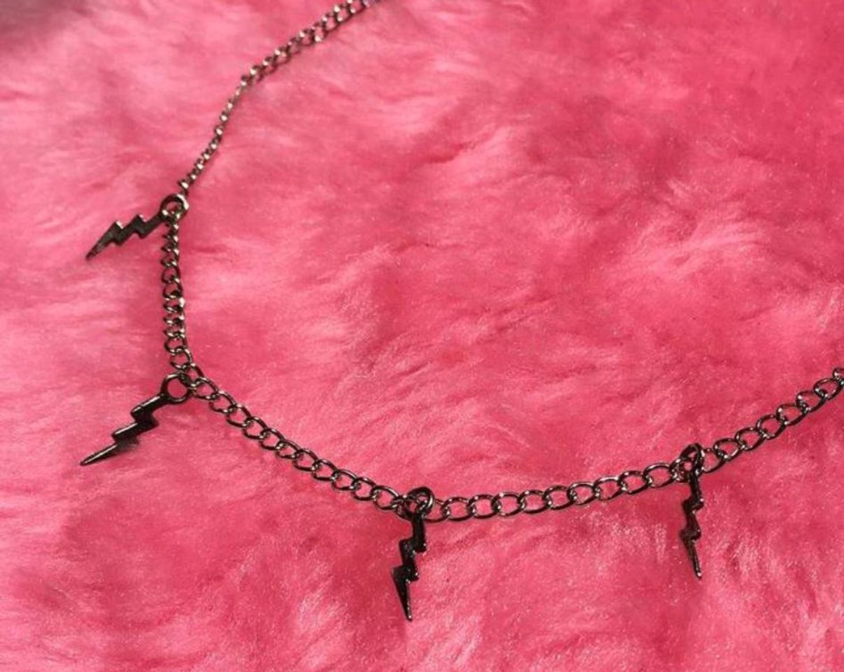 Colar de raio preto E-Girl!