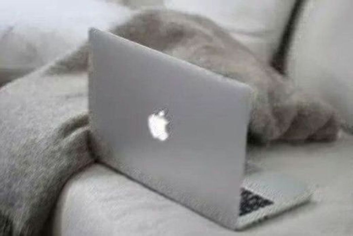 Social Apple MacBook Air
