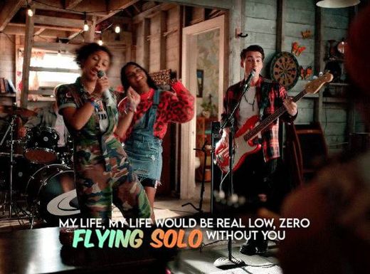 Flying Solo (feat. Madison Reyes, Charlie Gillespie, Owen Patrick Joyner & Jeremy Shada)