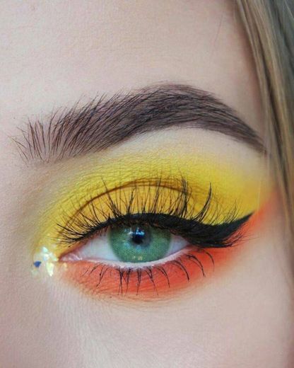 olho amarelo e laranja 