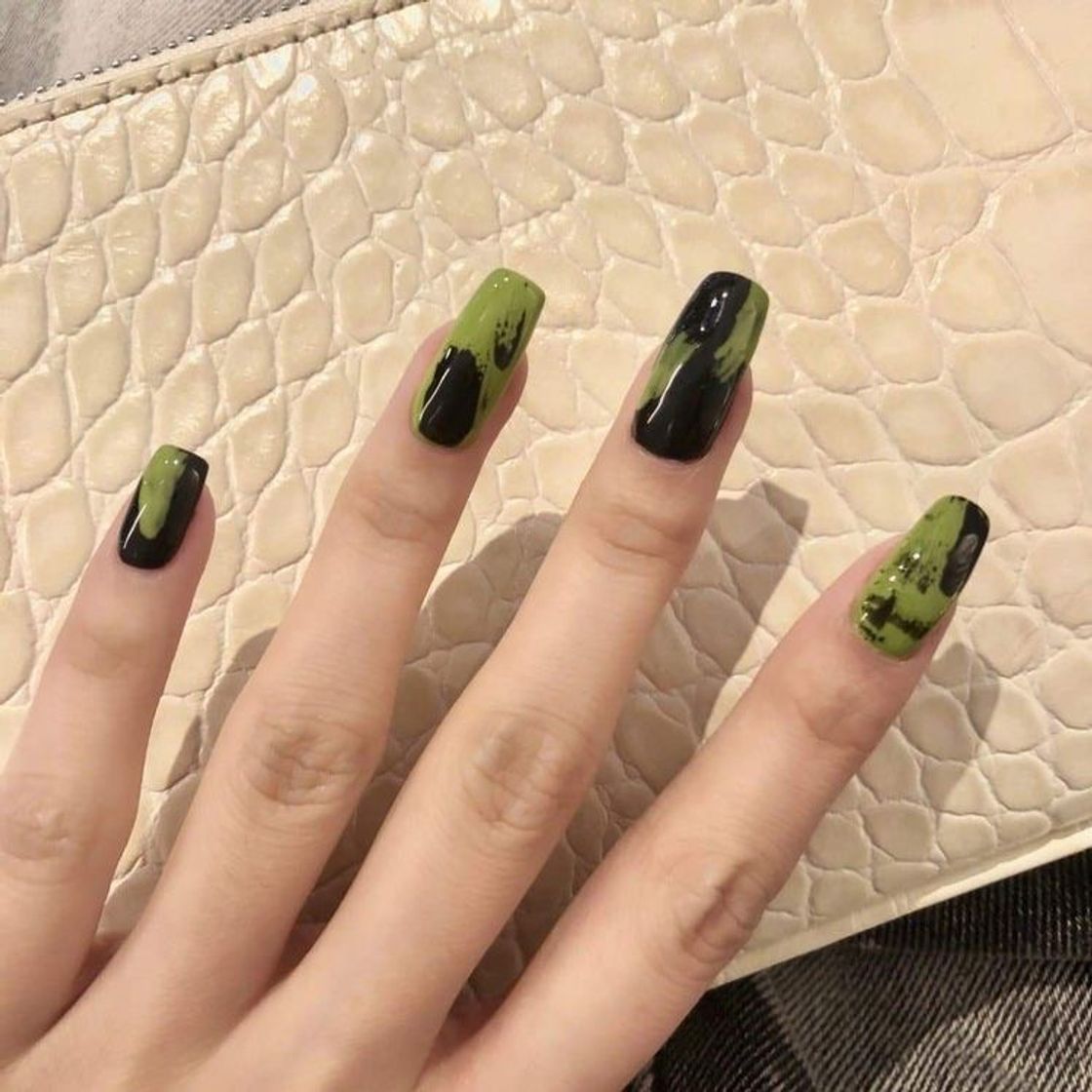 Beauty unhas 💚🖤