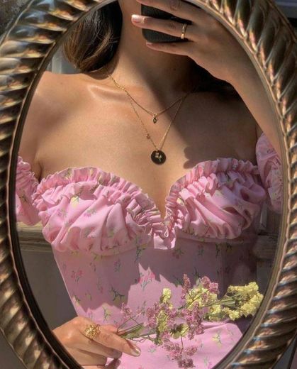 Vestido rosa romântico 