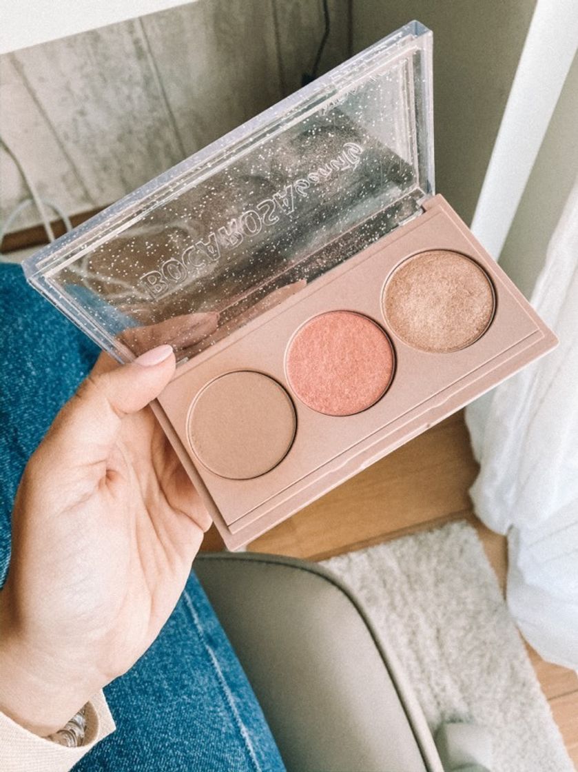 Social Base Boca Rosa Beauty 