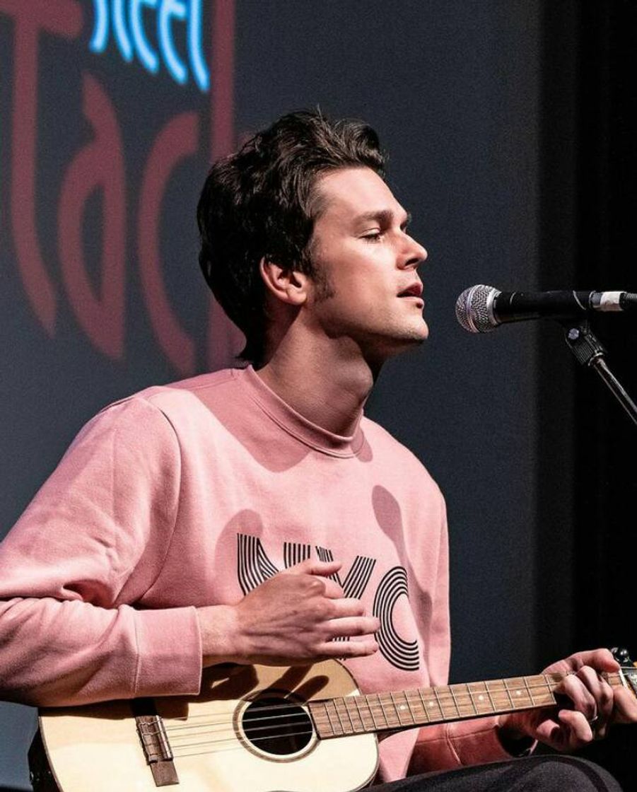 Fashion Dallon Weekes 