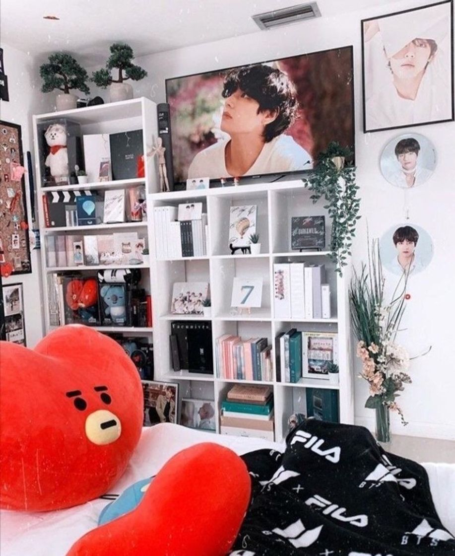 Fashion room aesthetic 