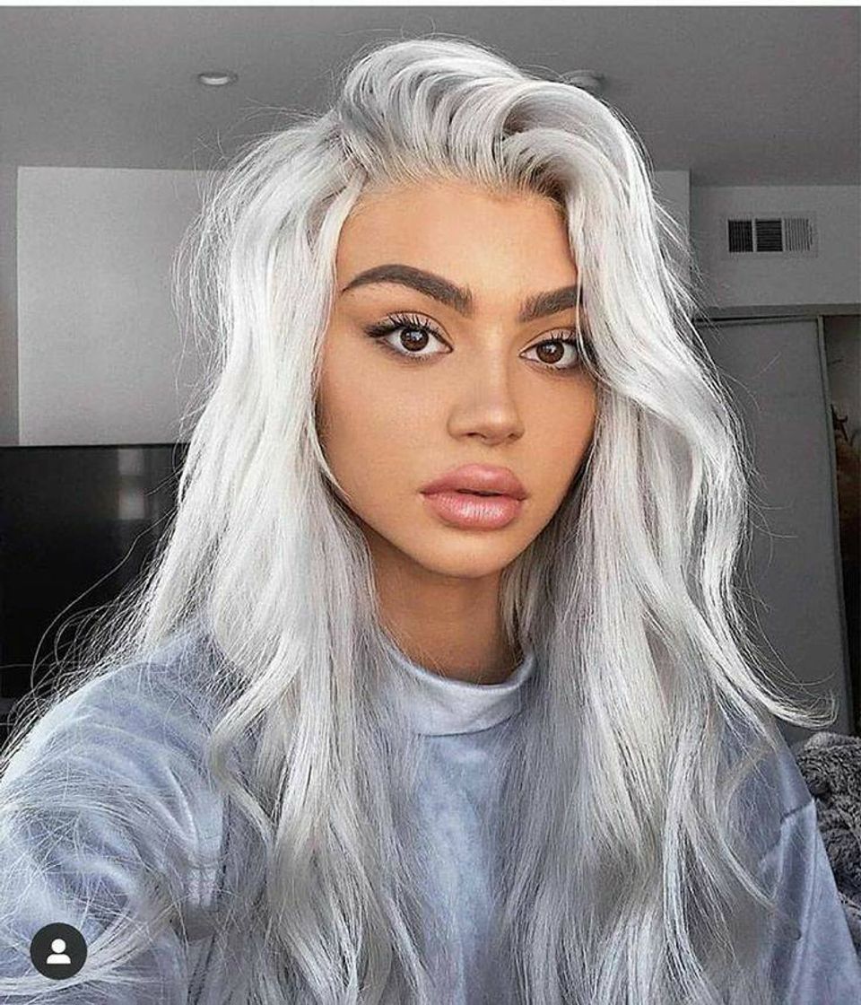 Fashion Icy blond hair 