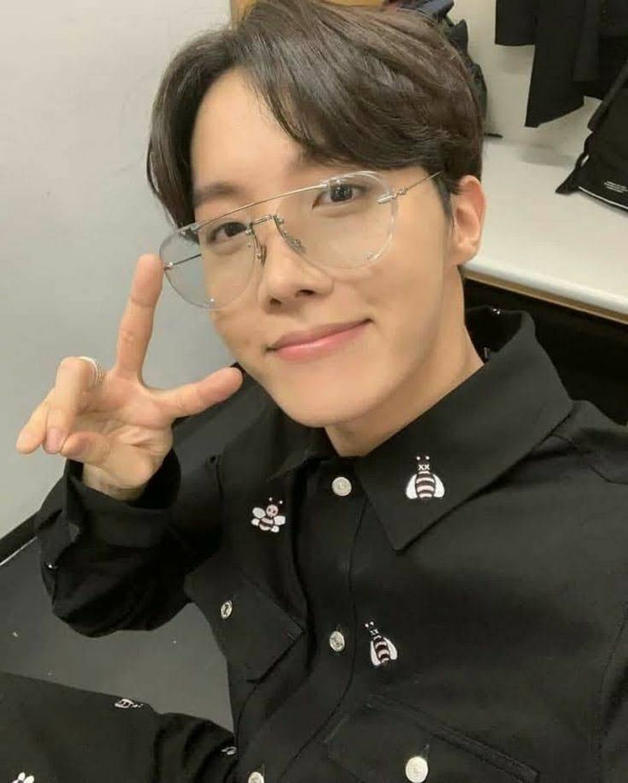 Fashion BTS: J-Hope e as 45 curiosidades sobre nosso solzinho - Purebreak