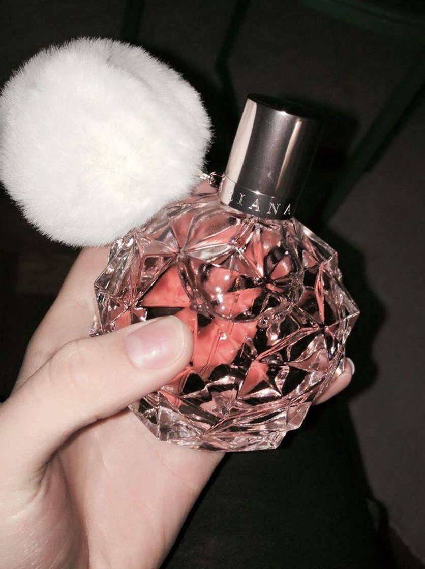 Fashion Outro perfume da ariana Grande 