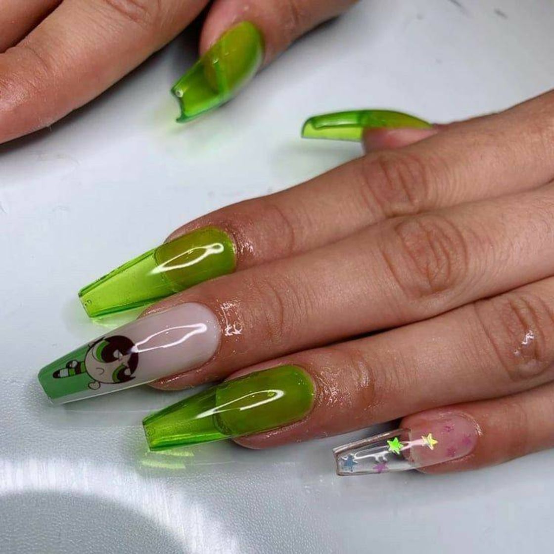 Moda Nails 