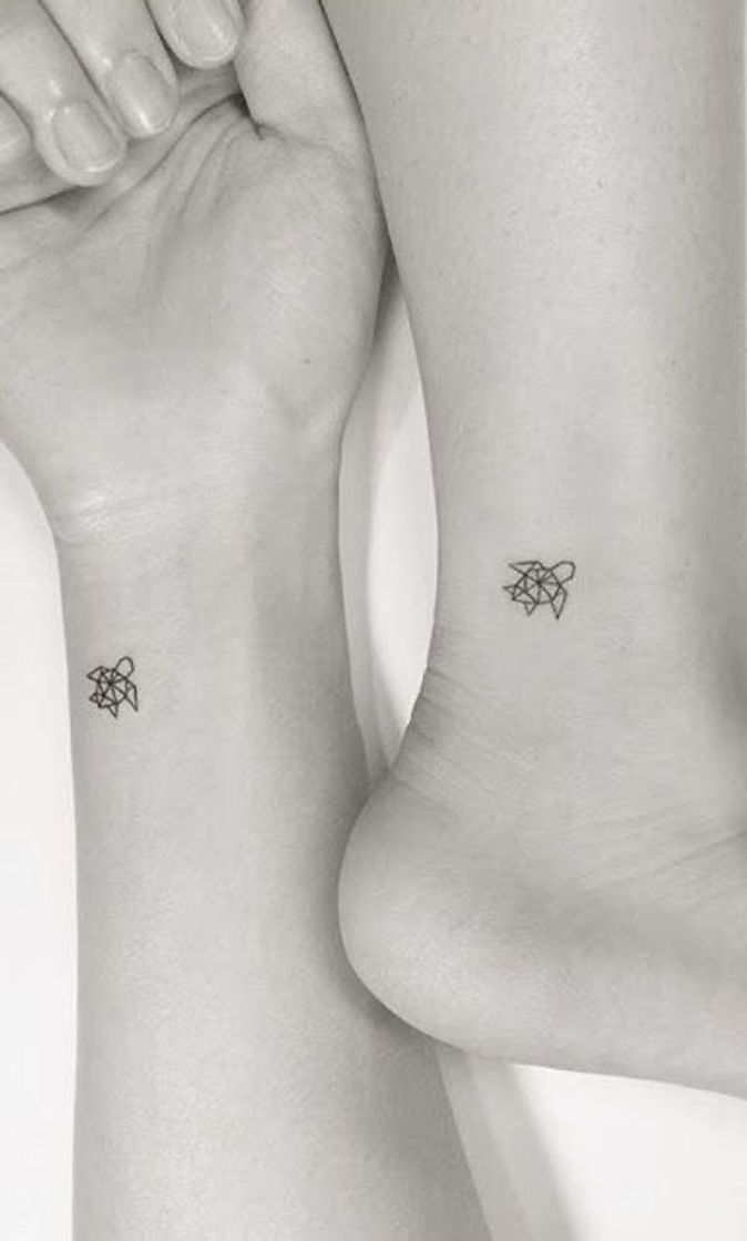 Fashion mini tattoos