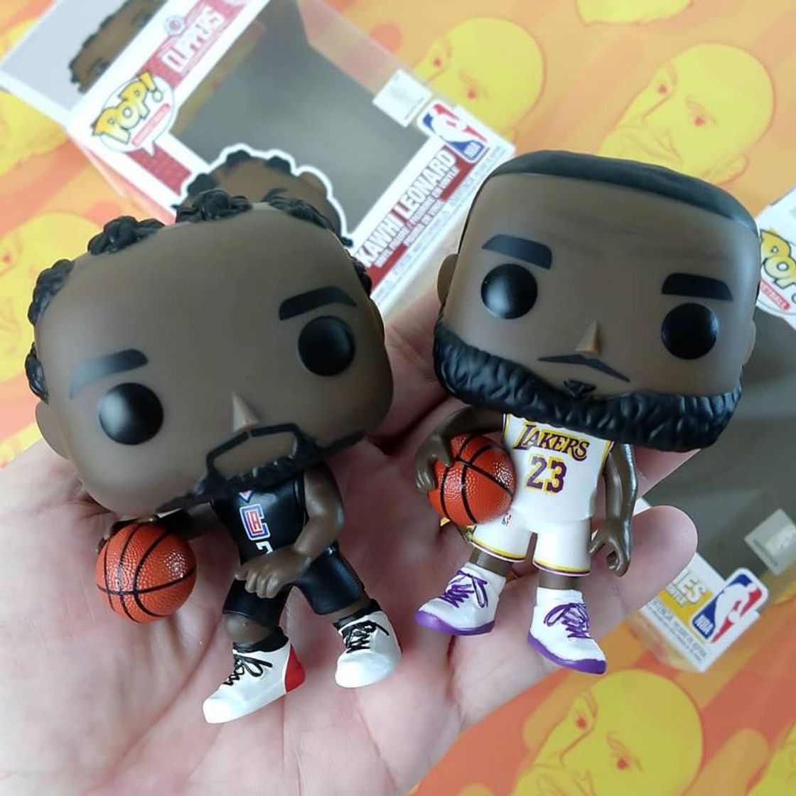 Fashion Funko Pop do Kawhi Leonard e do Papai LeBron James