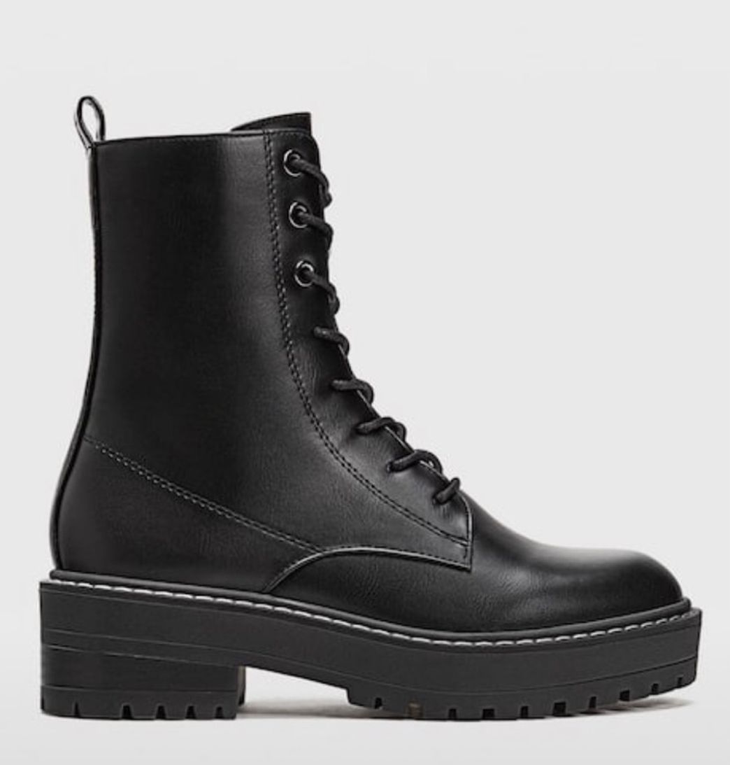 Social Botins rasos com cordões 