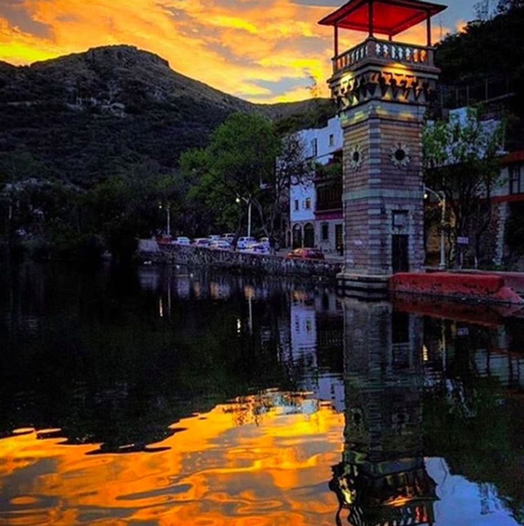 Place Presa de La Olla