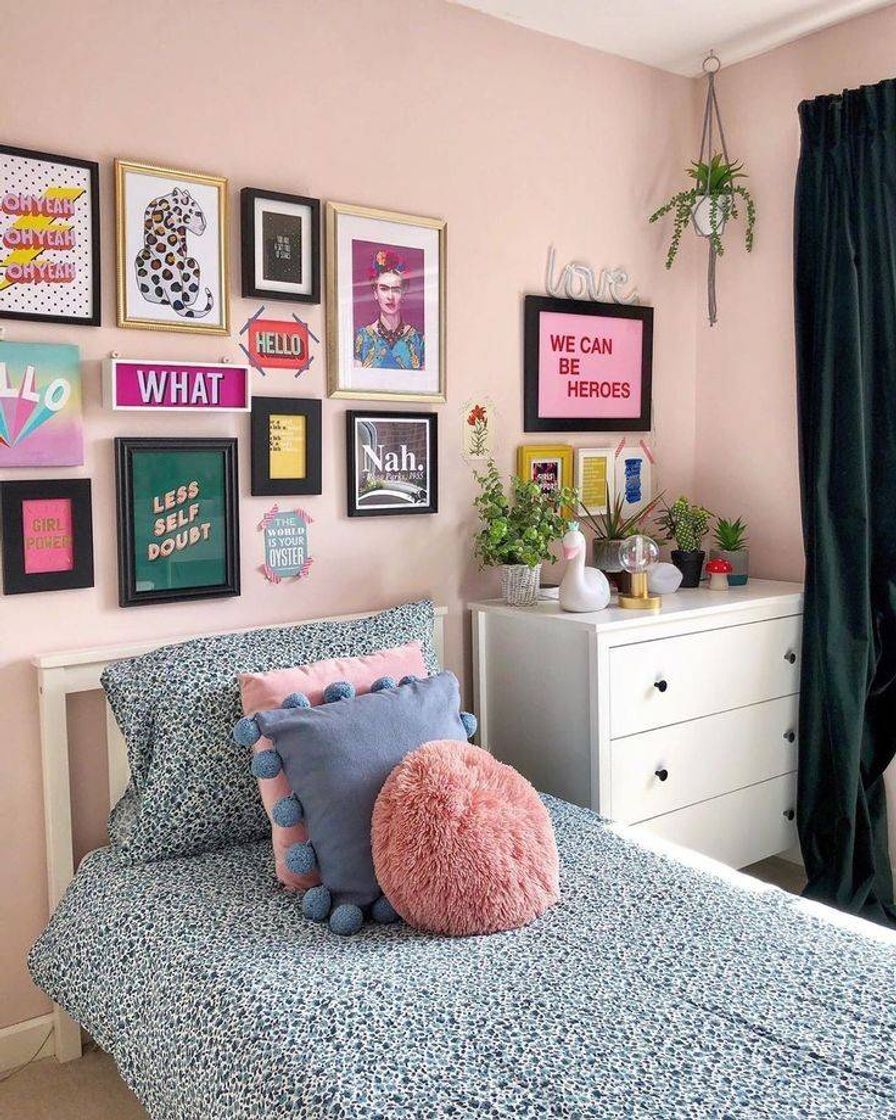 Social Quarto fofo e colorido.🦋