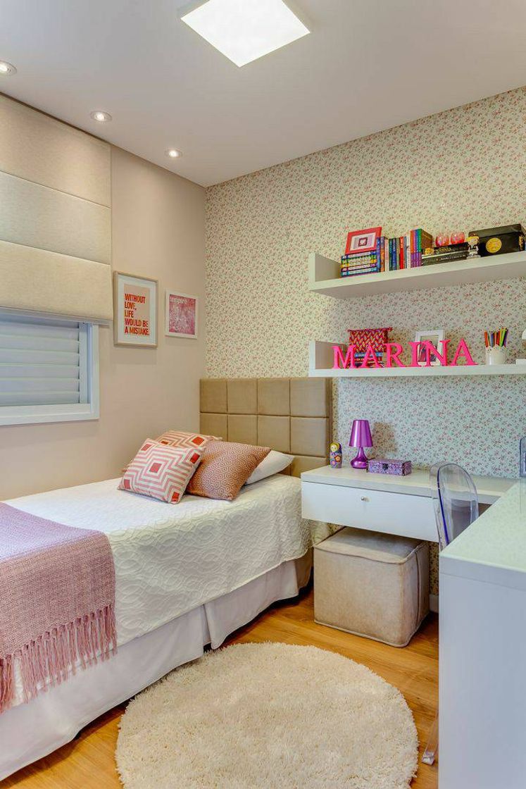 Fashion Quarto adolescente em tons rosa