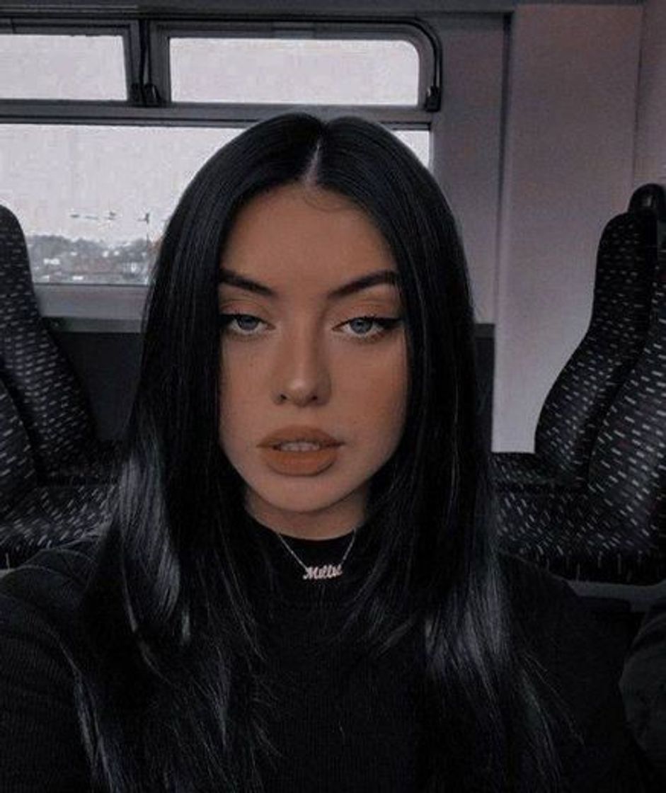 Social Aesthetic Girl Icon