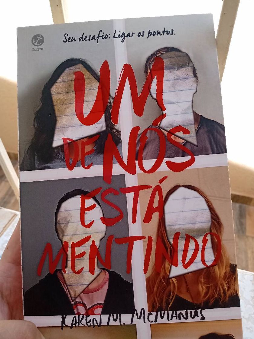 Libro Um de Nós Está Mentindo