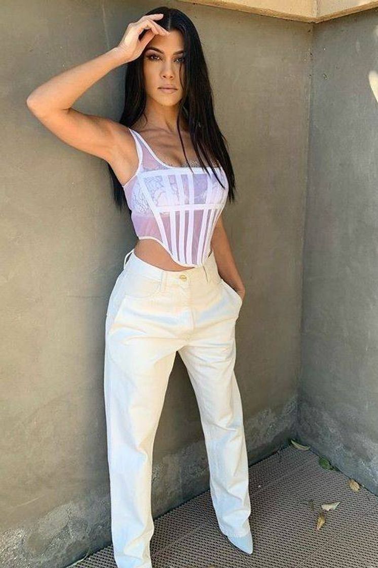 Fashion Look Kourtney Kardashian 