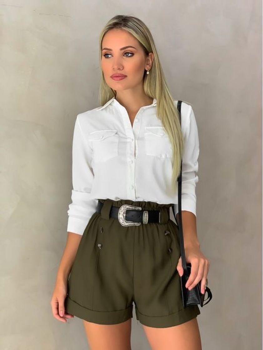 Moda Short Verde Militar: tendência no verão 