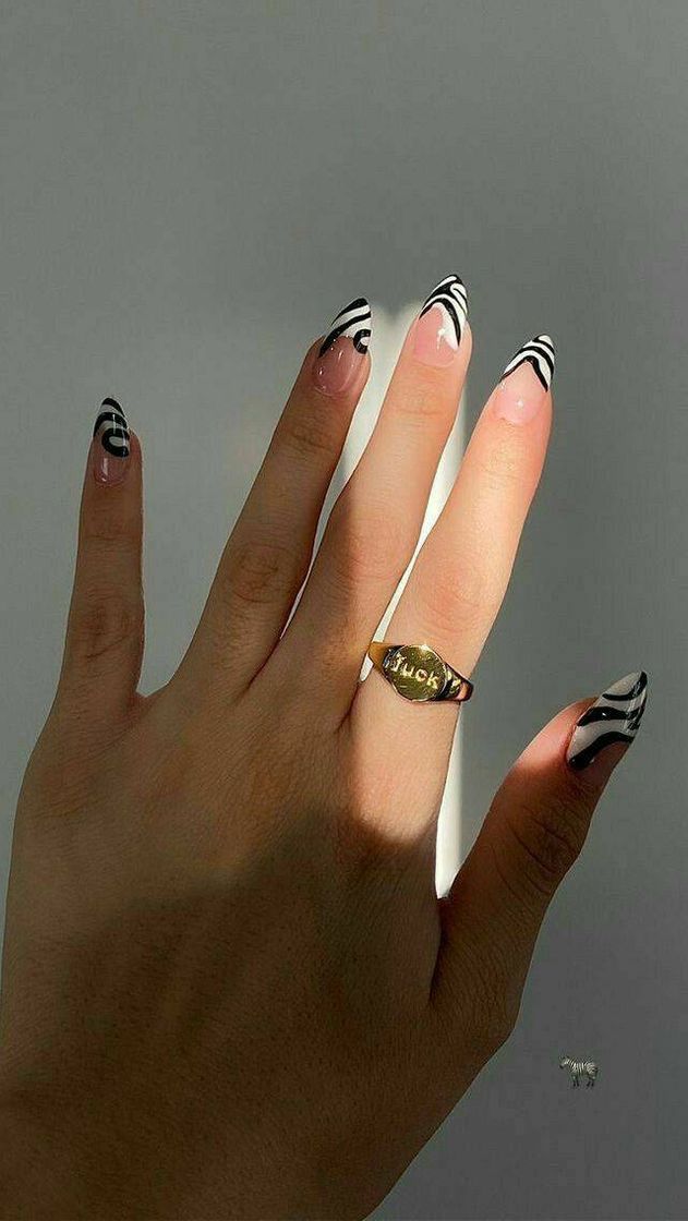 Fashion ideias de unhas decoradas.