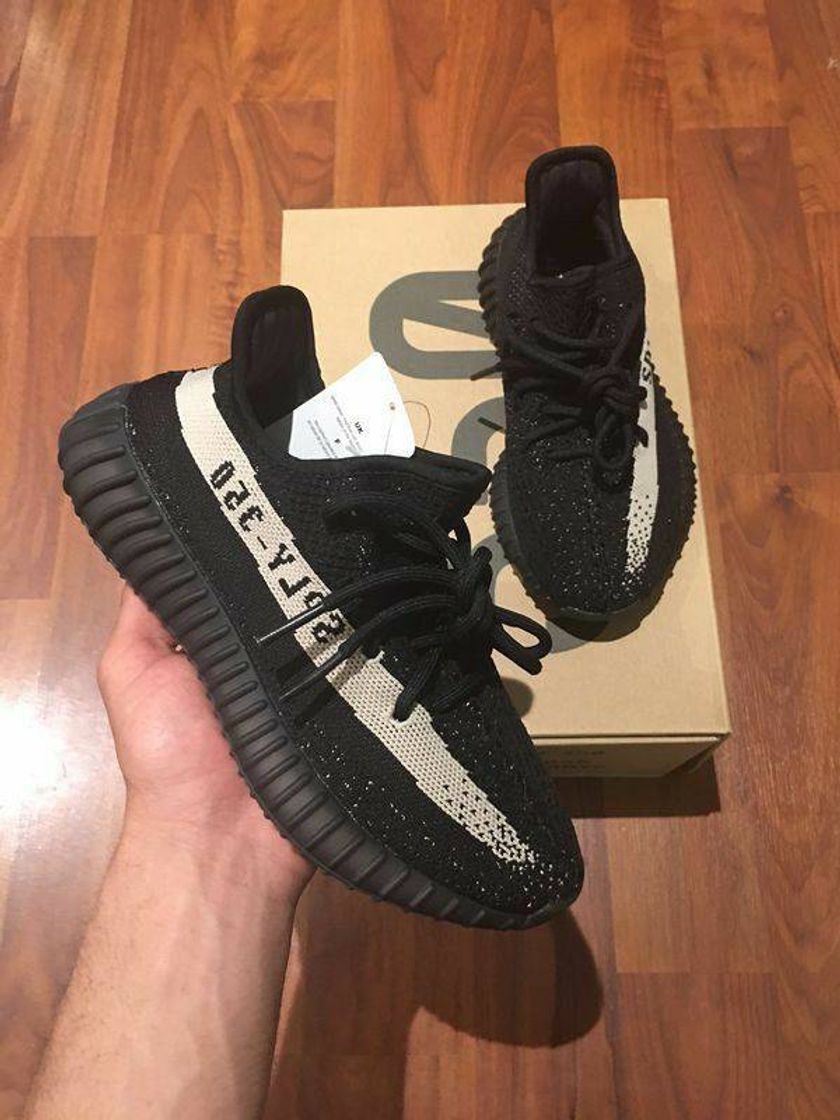 Fashion Adidas Yeezy boost 350 V2 "Oreo".