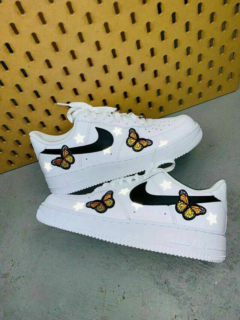 Social Stars and butterflies