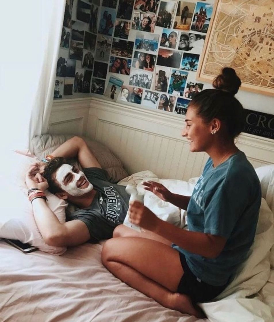 🧖🏽‍♀️🧖🏽‍♂️