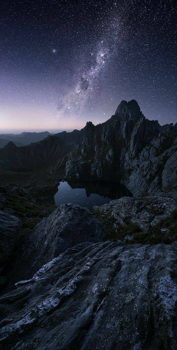 Moda Wallpaper (Mountain with starry sky)