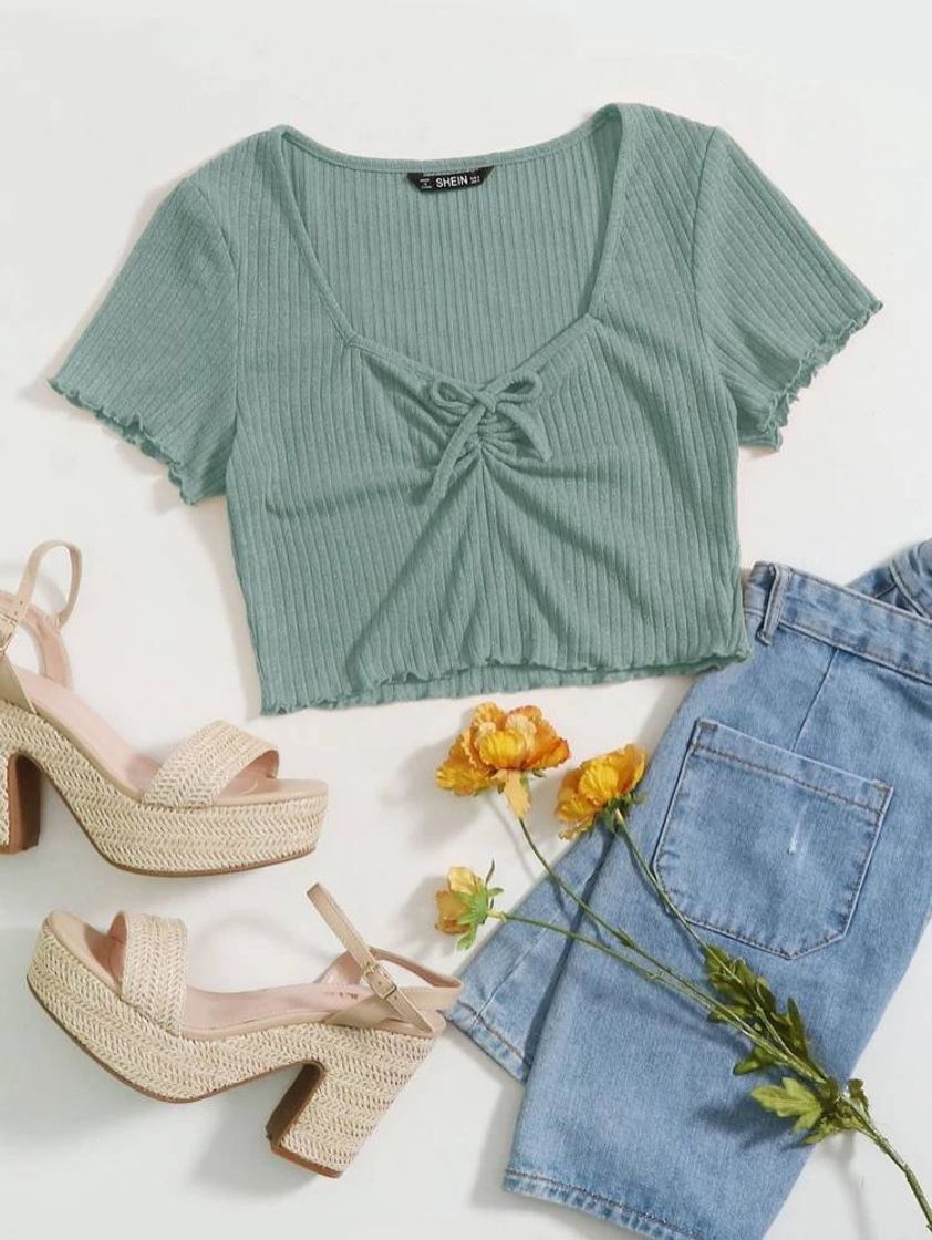 Fashion -camiseta cropped verde.