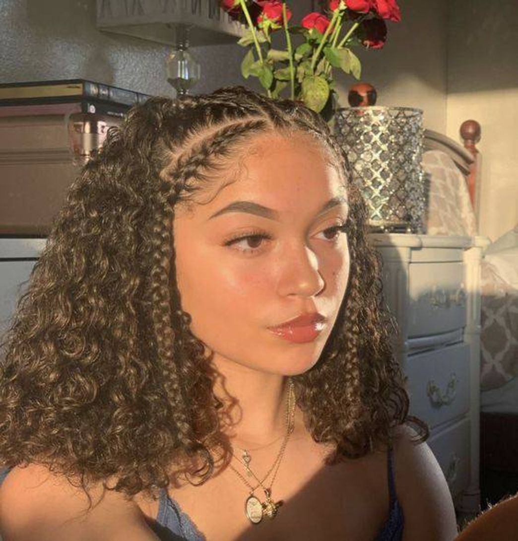 Social Curly Hairstyle