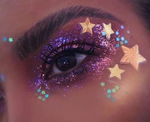 Make com glitter e estrelas